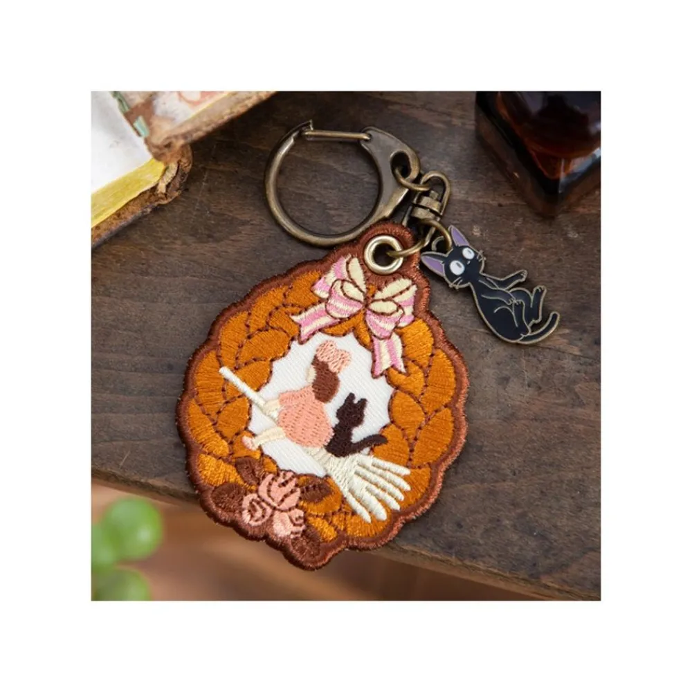 Online Maison Ghibli Embroidery Keychain Wreath Of Bread - Kiki'S Delivery Service
