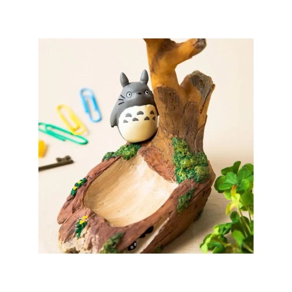 Maison Ghibli Key Hook Totoro At Shade Of A Tree - My Neighbor Totoro